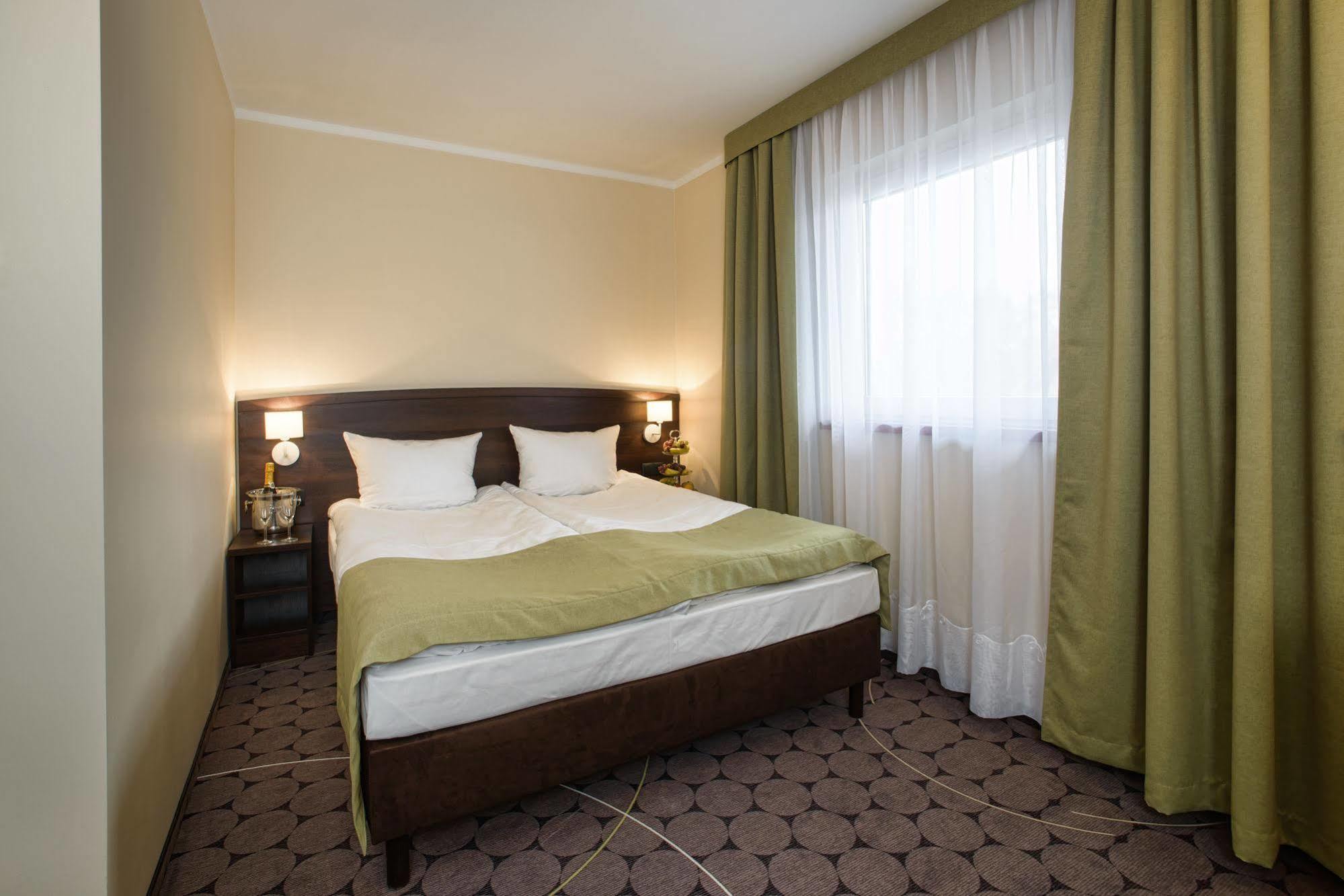 Aparthotel Travel Krakkó Kültér fotó